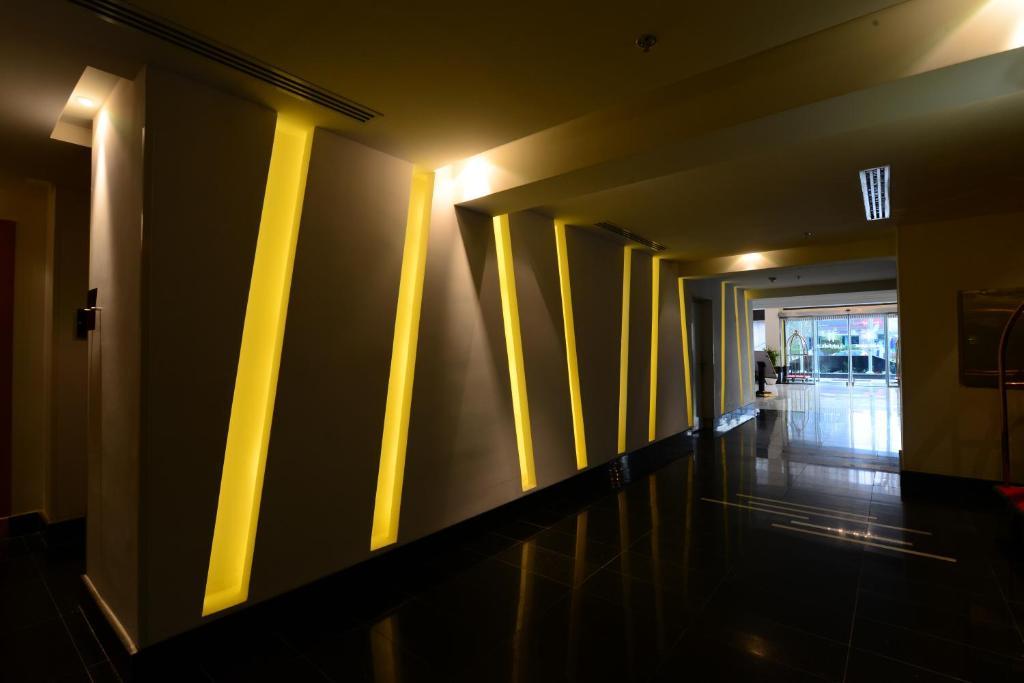 Obaer Hotel Riadh Exterior foto